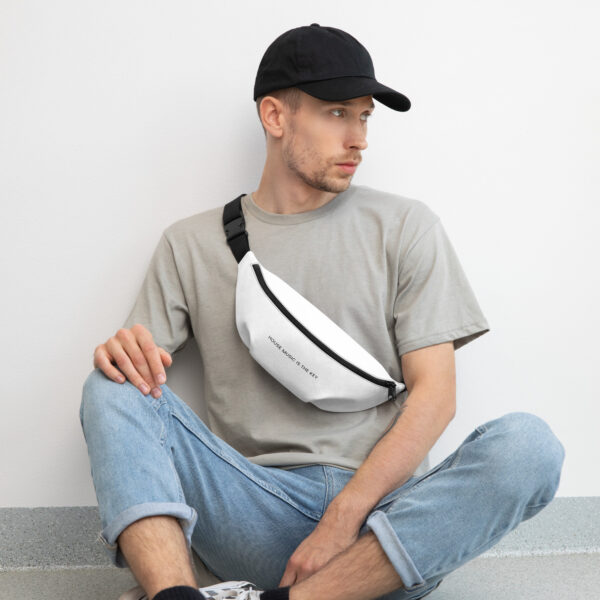Fanny Pack ”Is the Key”