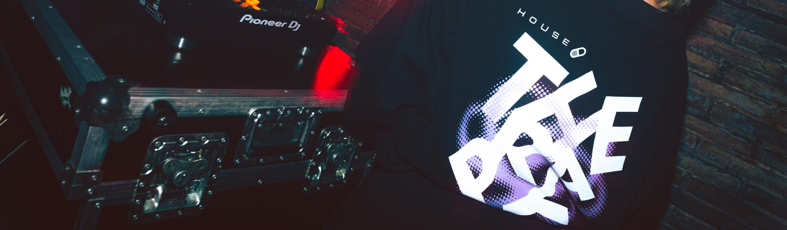house music clothing